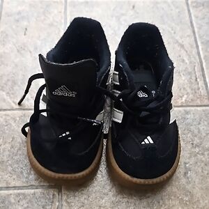 Toddler adidas Samba sneakers